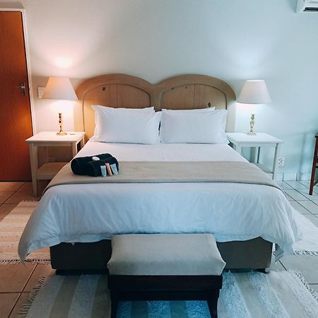 Pecan Farm Guesthouse ルイス・トリハート エクステリア 写真